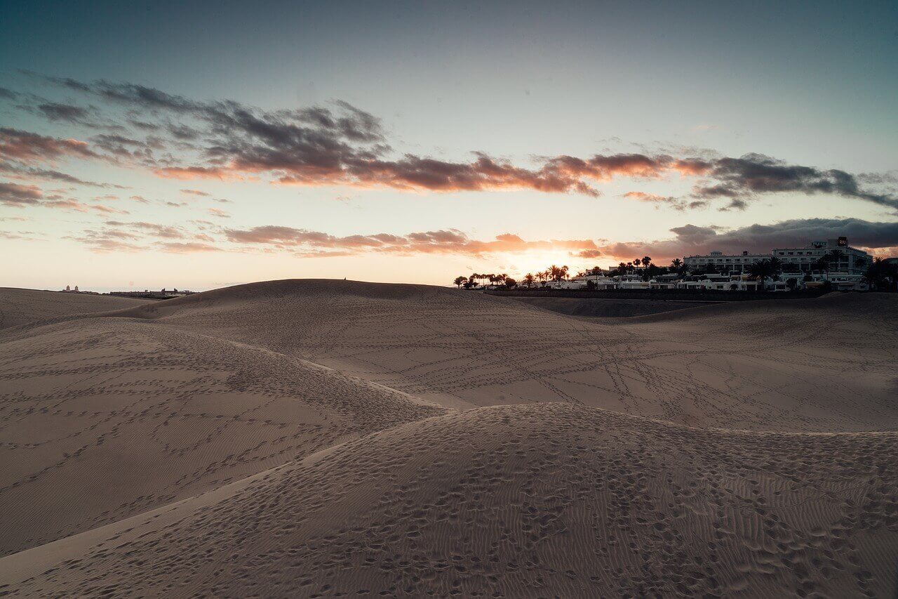 Un coucher de soleil sur les dunes de Maspalomas