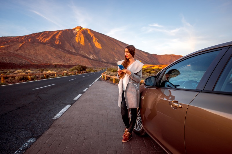 Salire sul vulcano Teide in auto al tramonto